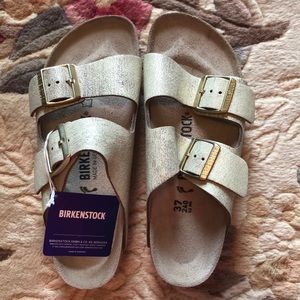 NWT Washed Metallic Cream Gold Arizona Birkenstock